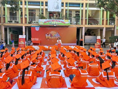 WORD WARRIORS – CHIẾN BINH CAM PHỦ KÍN TRƯỜNG TIỂU HỌC HỒNG SƠN