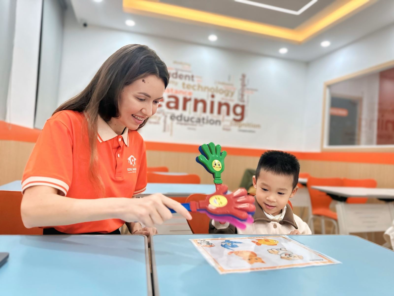 Khu tiếp đón - trải nghiệm