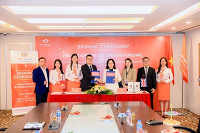 LỄ KÝ KẾT HỢP TÁC GIỮA HỆ THỐNG TRUNG TÂM ANH NGỮ EDU WORLD VÀ NHÀ XUẤT BẢN & HỘI ĐỒNG KHẢO THÍ ĐẠI HỌC CAMBRIDGE CHÍNH THỨC DIỄN RA THÀNH CÔNG TỐT ĐẸ